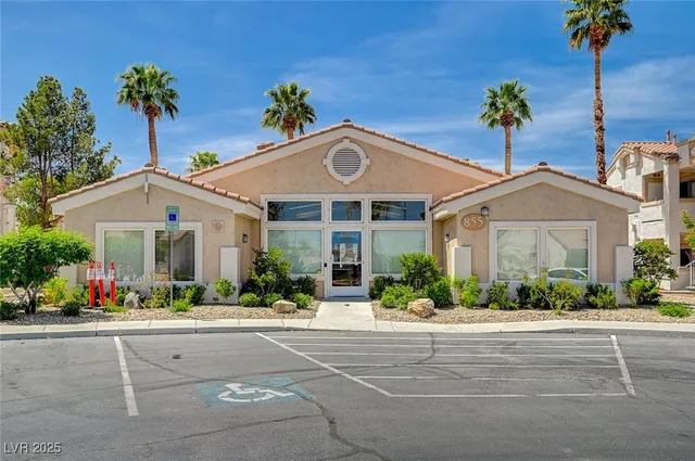 $1,600 | 855 North Stephanie Street, Unit 1724, Henderson, NV 89014