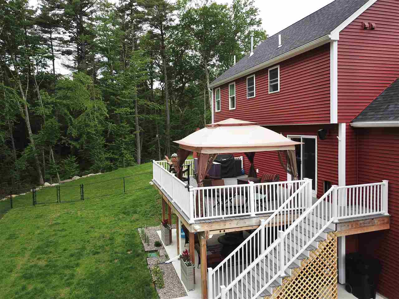 57 Sherburne Road Pelham, NH 03076 - Photo 23 of 29