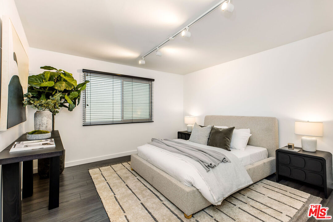 7250 Franklin Avenue, Unit 1204 Los Angeles, CA 90046 - Photo 16 of 54