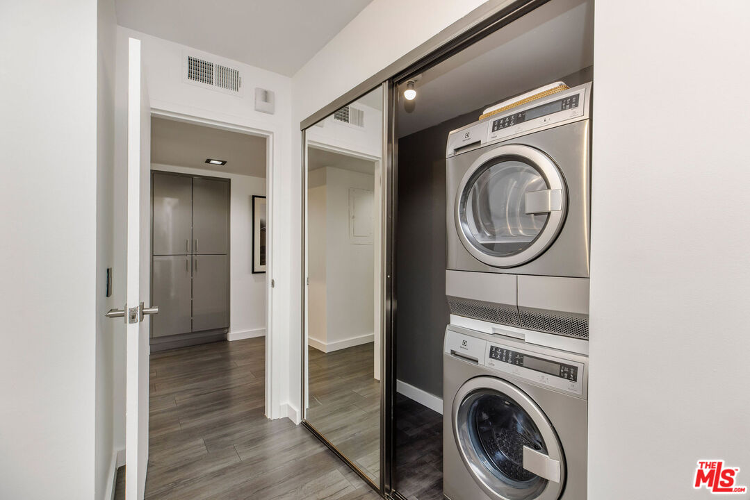 7250 Franklin Avenue, Unit 1204 Los Angeles, CA 90046 - Photo 18 of 54