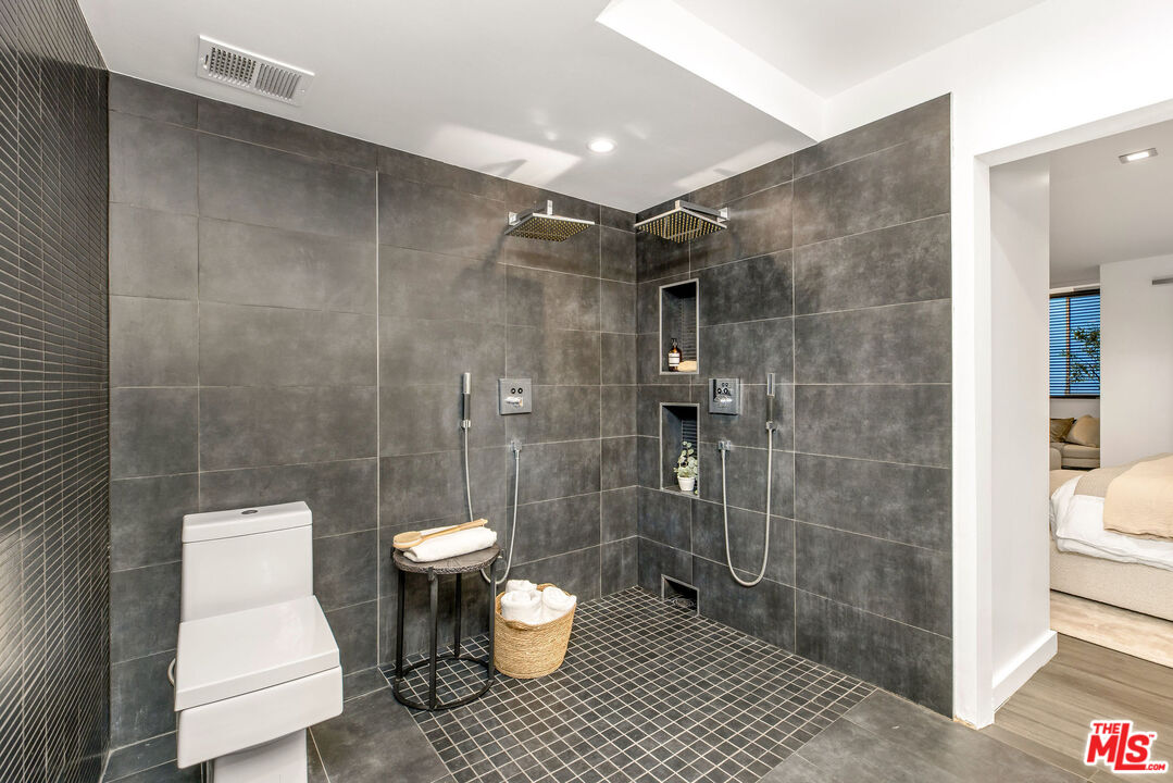 7250 Franklin Avenue, Unit 1204 Los Angeles, CA 90046 - Photo 27 of 54