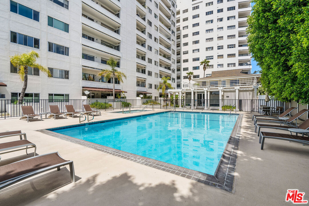 7250 Franklin Avenue, Unit 1204 Los Angeles, CA 90046 - Photo 30 of 54