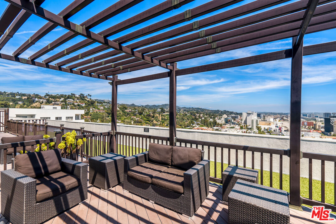 7250 Franklin Avenue, Unit 1204 Los Angeles, CA 90046 - Photo 31 of 54