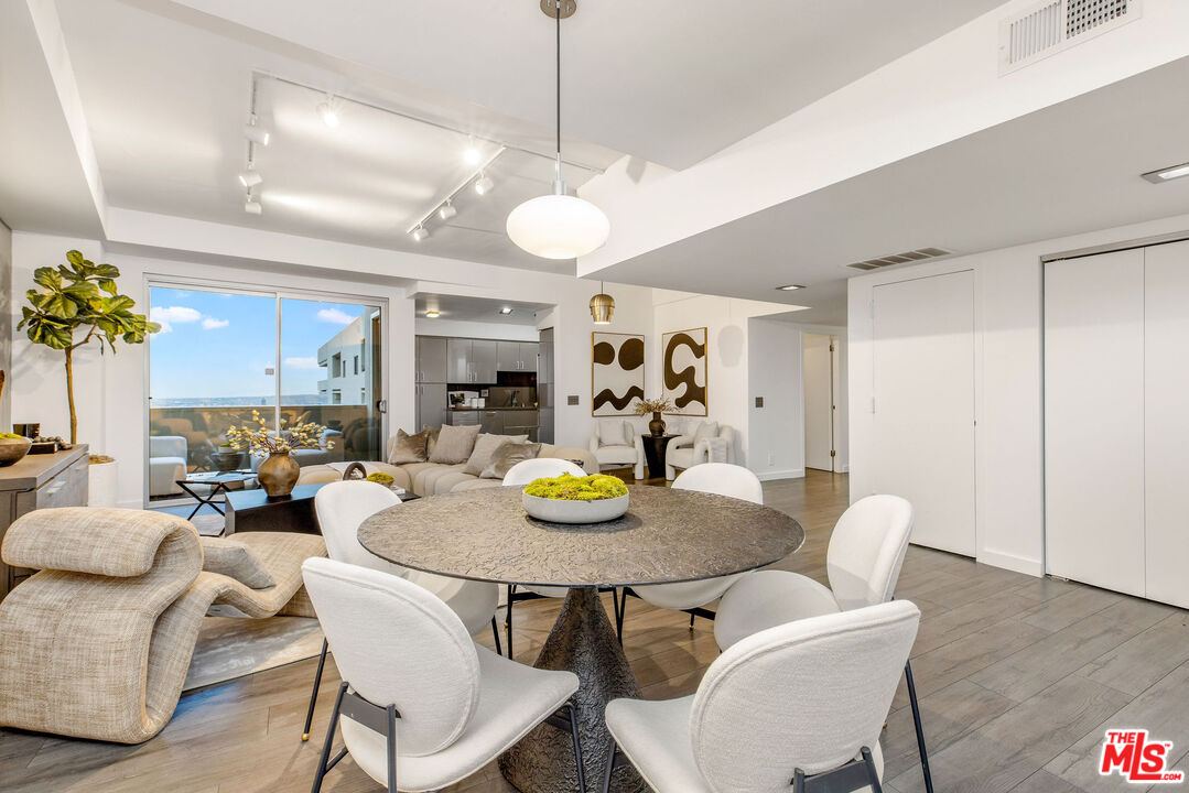 7250 Franklin Avenue, Unit 1204 Los Angeles, CA 90046 - Photo 5 of 54