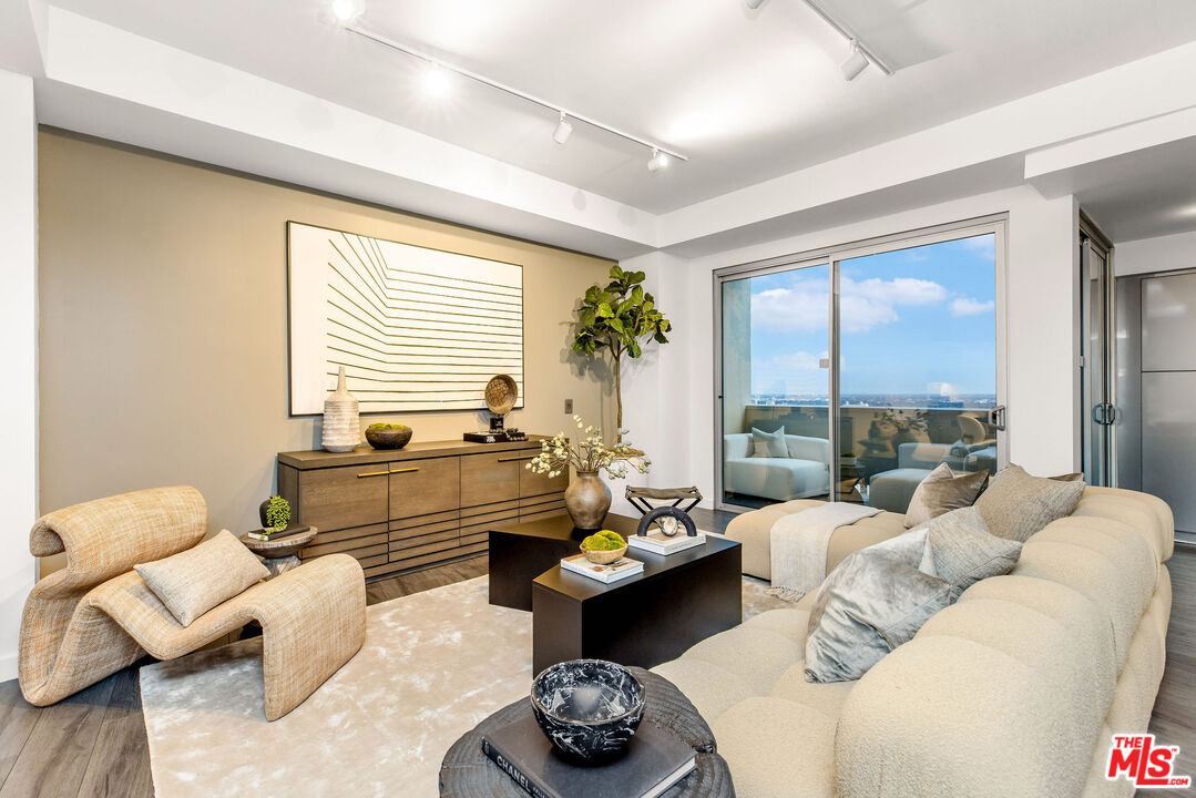 7250 Franklin Avenue, Unit 1204 Los Angeles, CA 90046 - Photo 6 of 54