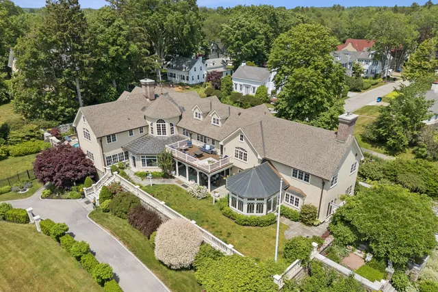 $9,998,000 | 60 Ocean Avenue, Kennebunkport, ME 04046