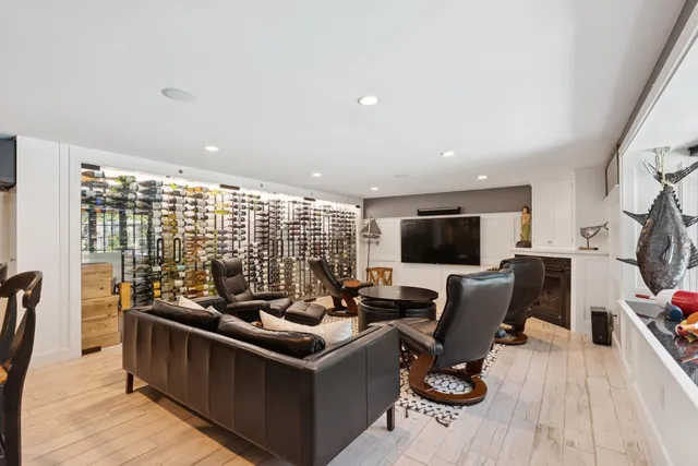 $9,998,000 | 60 Ocean Avenue, Kennebunkport, ME 04046