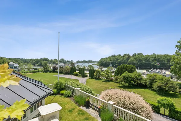 $9,998,000 | 60 Ocean Avenue, Kennebunkport, ME 04046