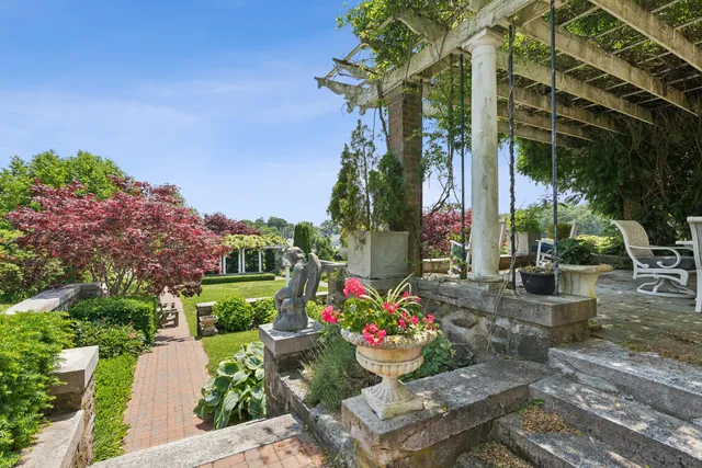 $9,998,000 | 60 Ocean Avenue, Kennebunkport, ME 04046