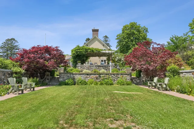 $9,998,000 | 60 Ocean Avenue, Kennebunkport, ME 04046