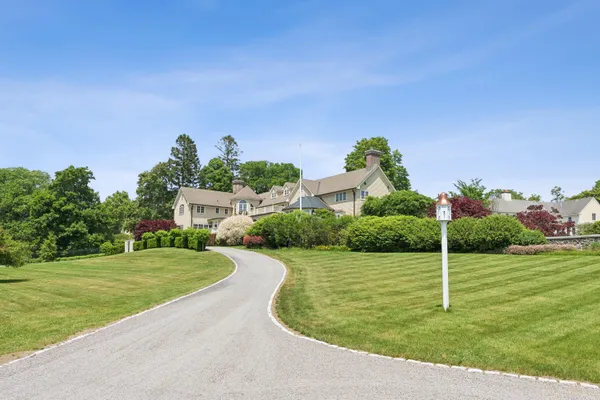 $9,998,000 | 60 Ocean Avenue, Kennebunkport, ME 04046