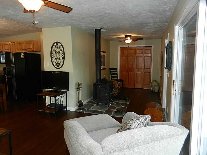 19 3 M Road Coventry, RI 02816 - Photo 12 of 25 Living Room.