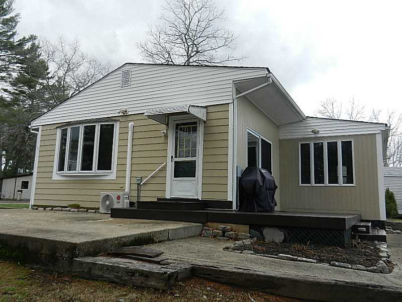 19 3 M Road Coventry, RI 02816 - Photo 5 of 25 Exterior Back.