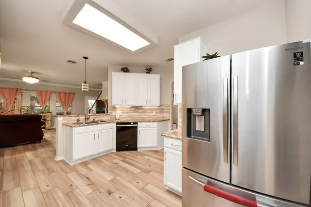 $399,999 | 2706 Oak Ridge Park Drive, Houston, TX 77084