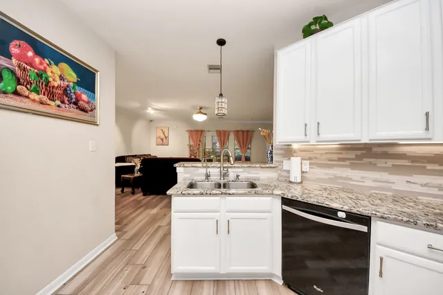 $399,999 | 2706 Oak Ridge Park Drive, Houston, TX 77084