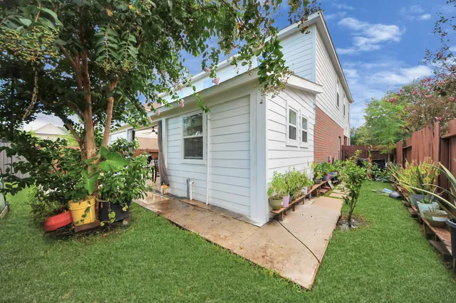 $399,999 | 2706 Oak Ridge Park Drive, Houston, TX 77084