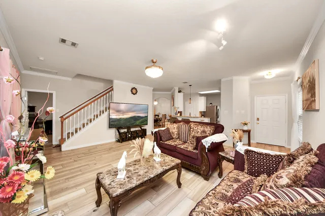 $399,999 | 2706 Oak Ridge Park Drive, Houston, TX 77084