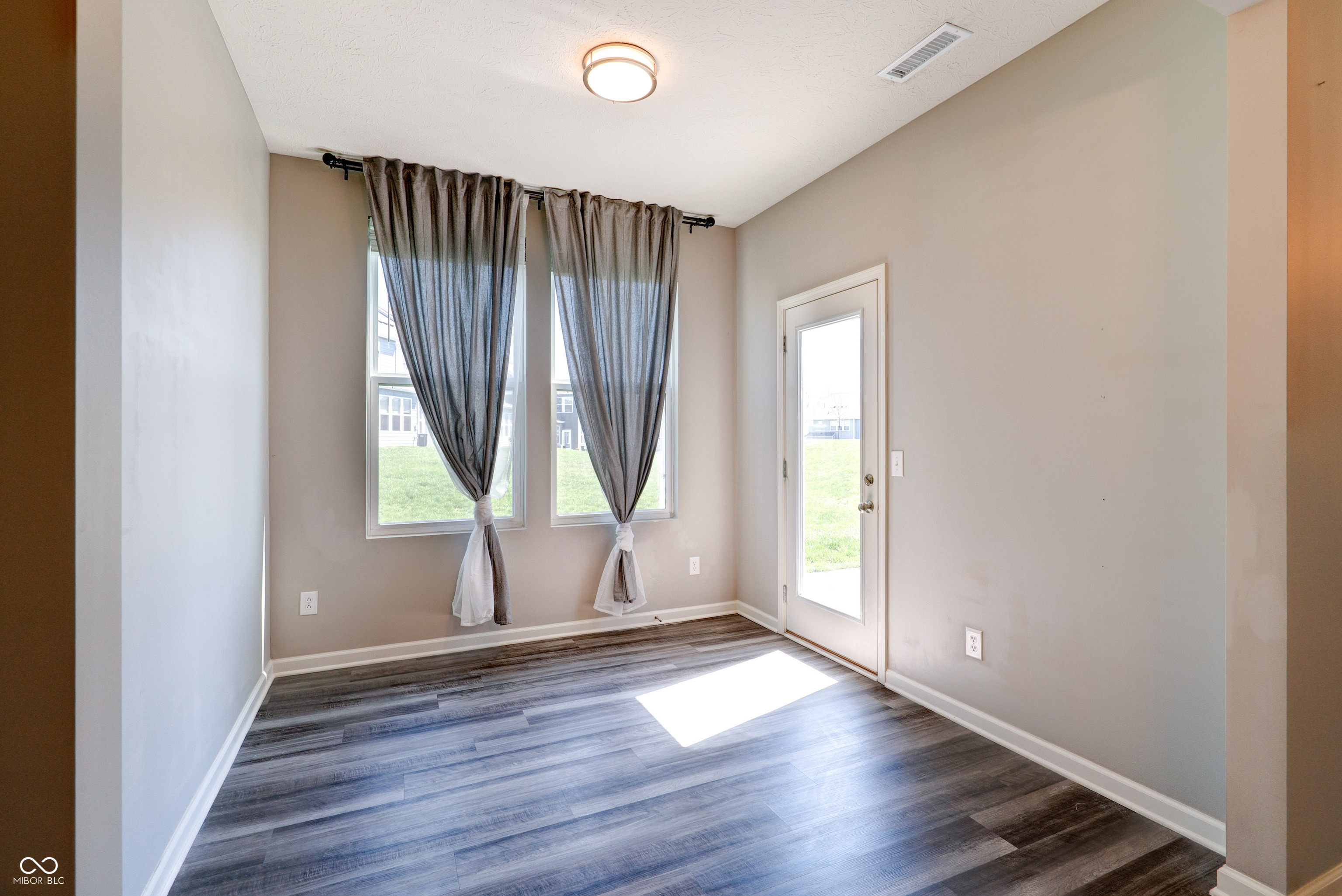 13501 Dewpoint Lane Fishers, IN 46037 - Photo 13 of 46