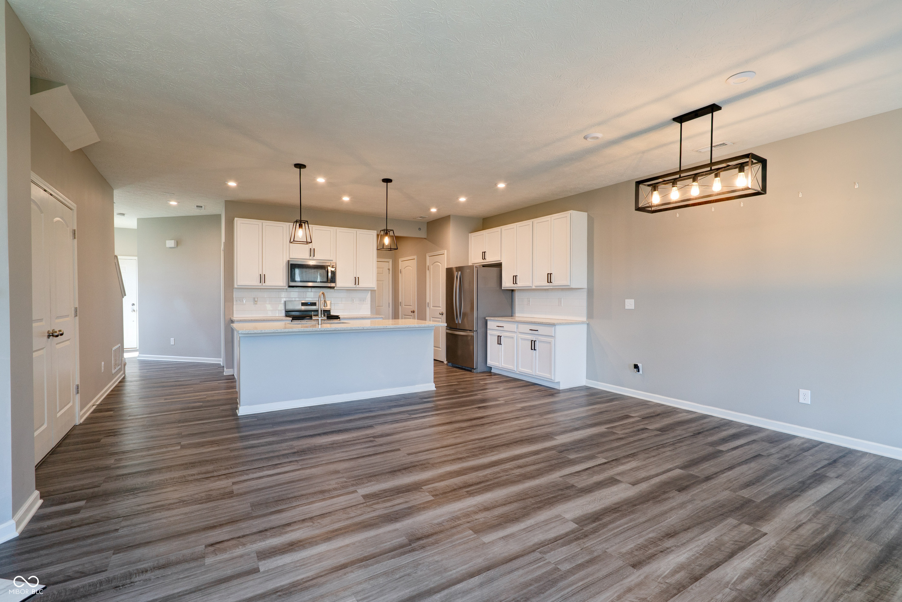 13501 Dewpoint Lane Fishers, IN 46037 - Photo 16 of 46