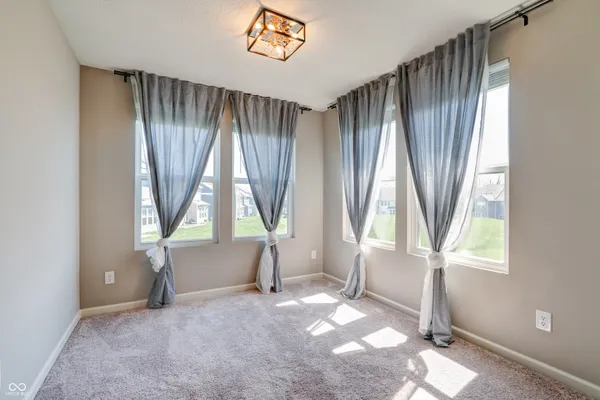 $355,000 | 13501 Dewpoint Lane, Fishers, IN 46037