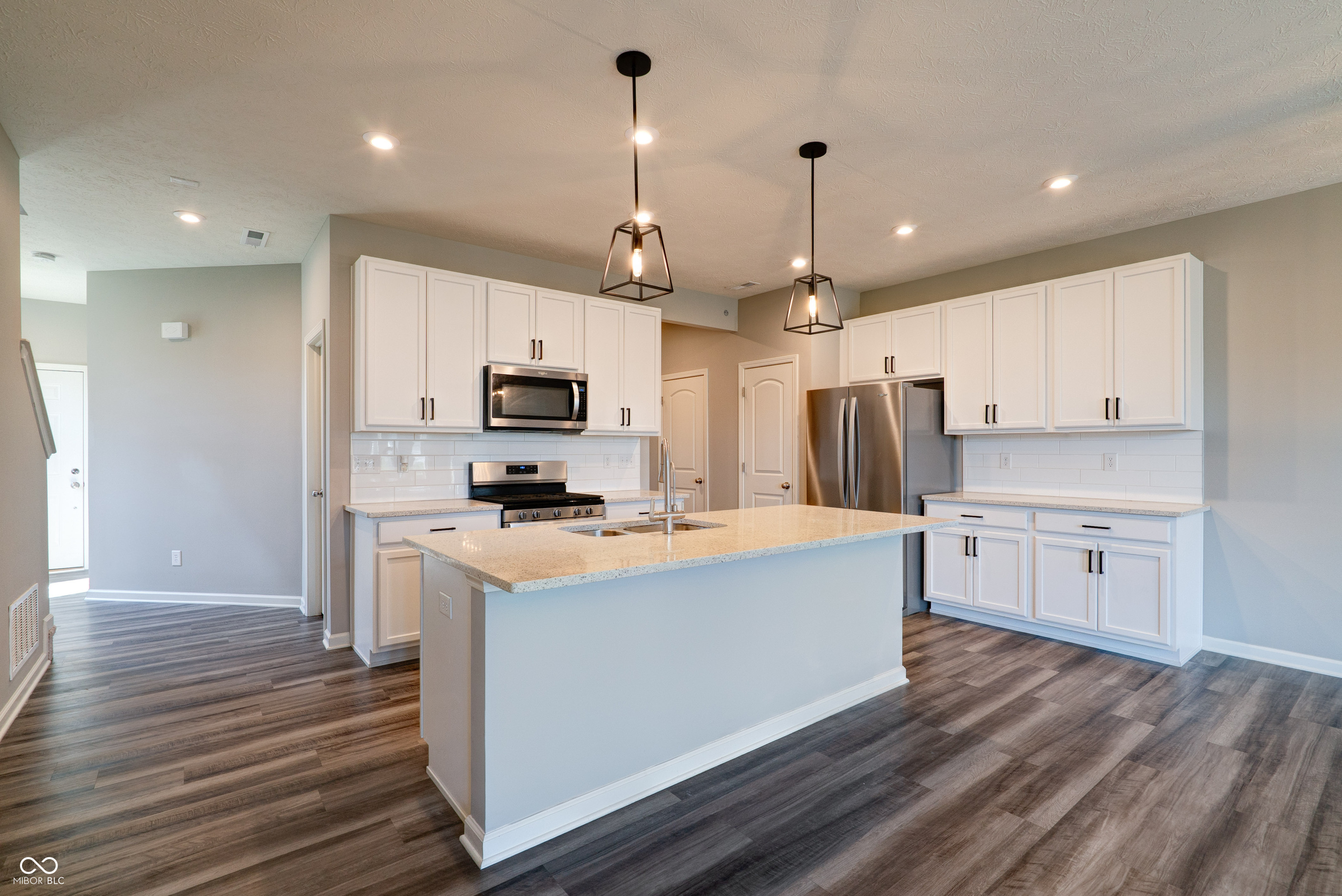 13501 Dewpoint Lane Fishers, IN 46037 - Photo 10 of 46