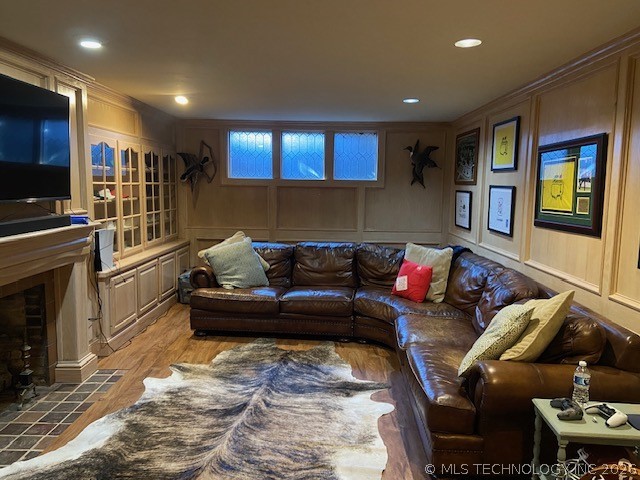 1620 Bixby Avenue Southwest Ardmore, OK 73401 - Photo 54 of 66 Basement Living room