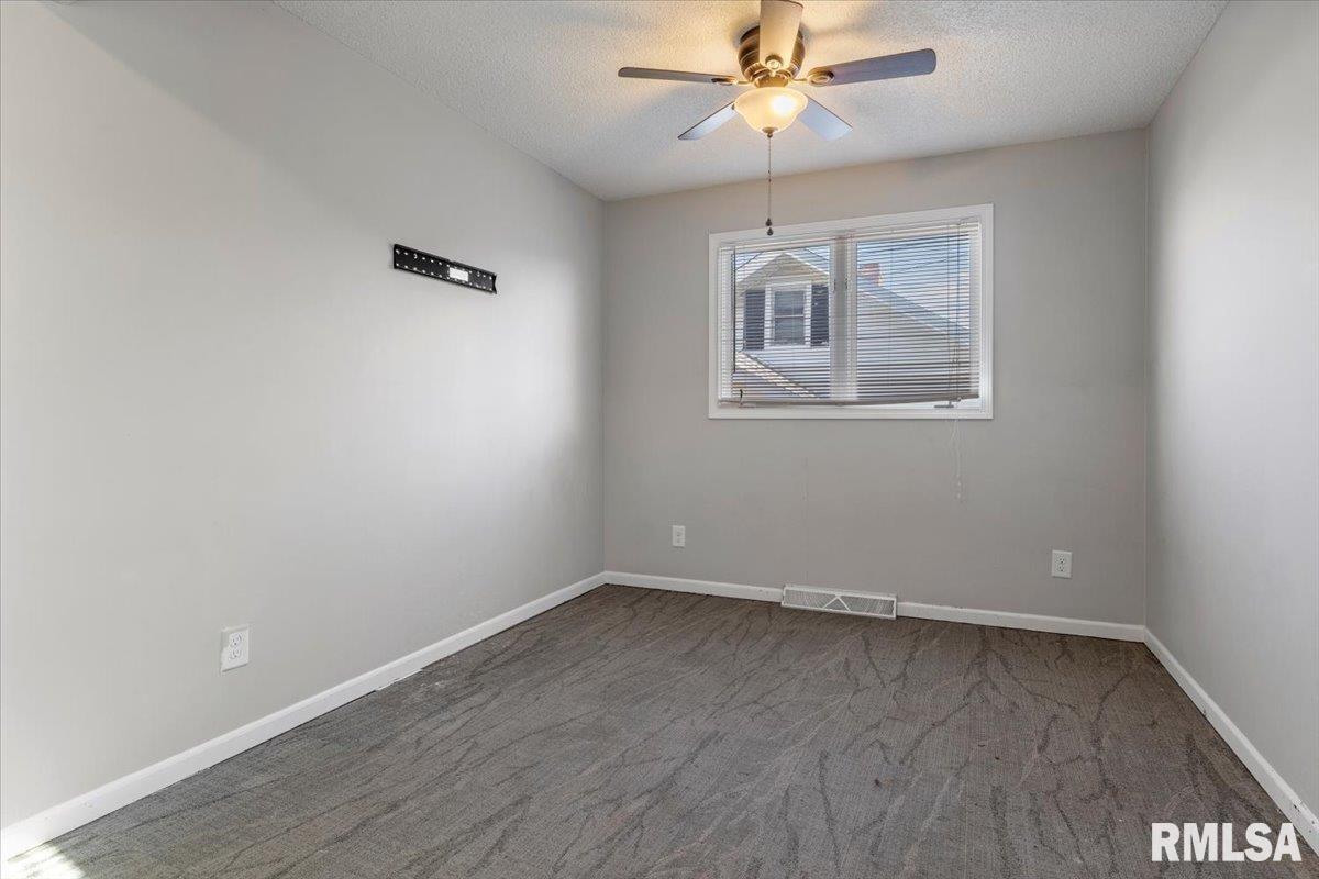 1834 Dial Court Springfield, IL 62704 - Photo 19 of 42 Gallery Image 19