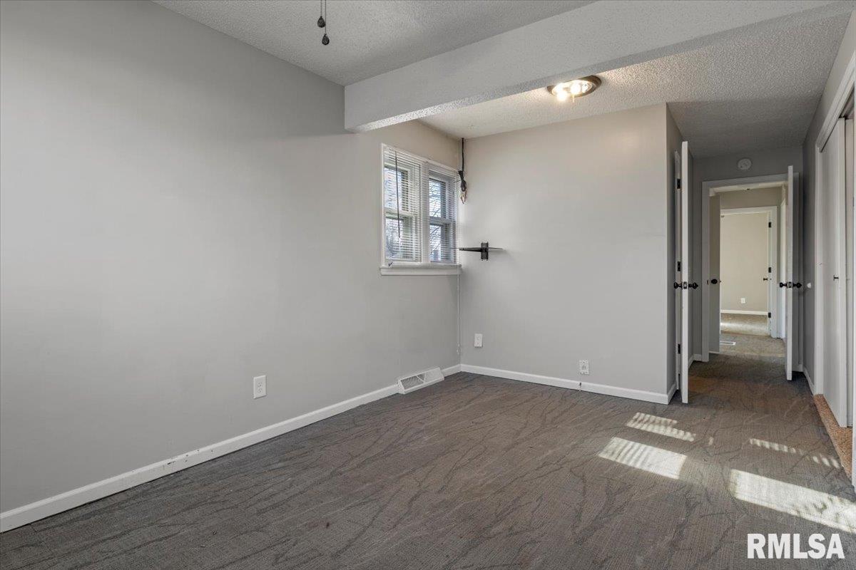 1834 Dial Court Springfield, IL 62704 - Photo 25 of 42 Gallery Image 25