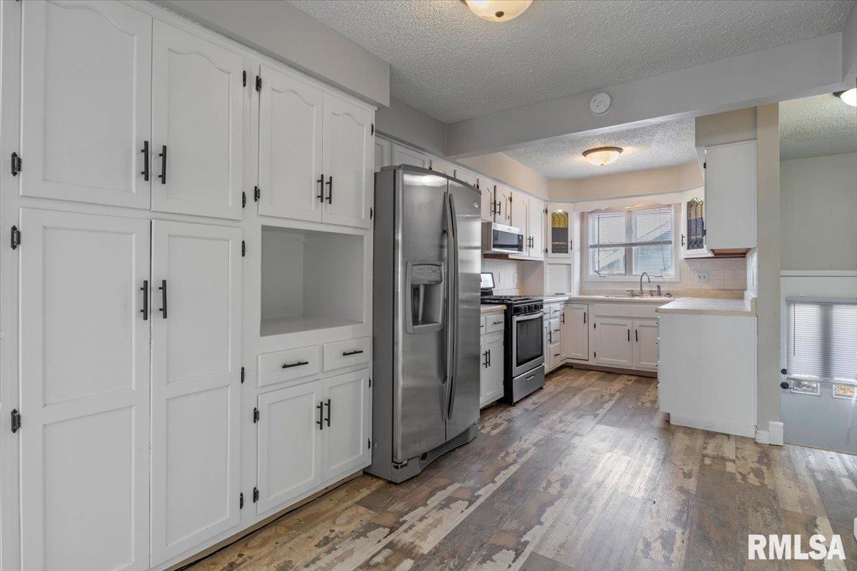 1834 Dial Court Springfield, IL 62704 - Photo 10 of 42 Gallery Image 10