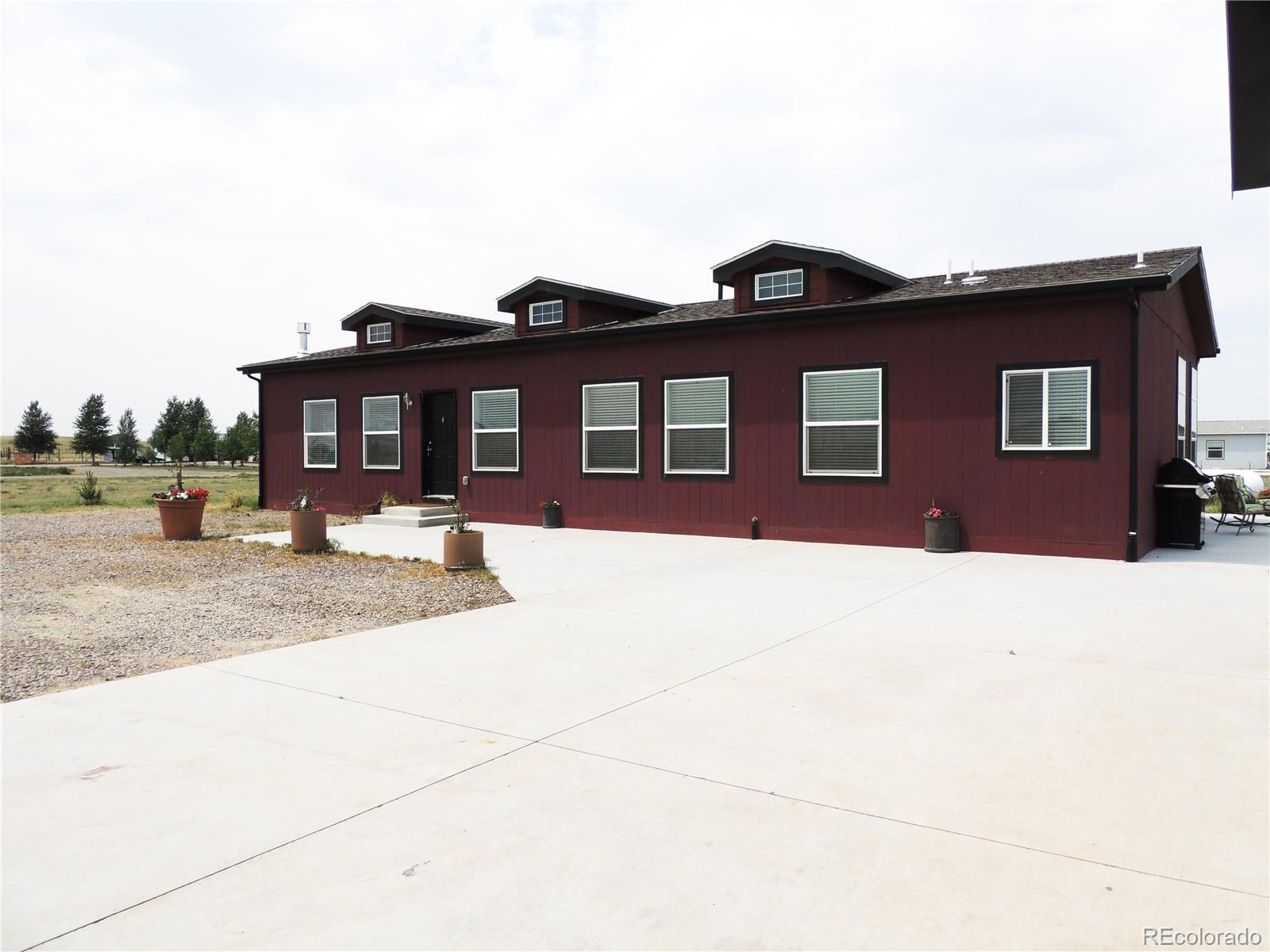 3 East Ranch Road Wiggins, CO 80654 - Photo 2 of 29 Gallery Image 2