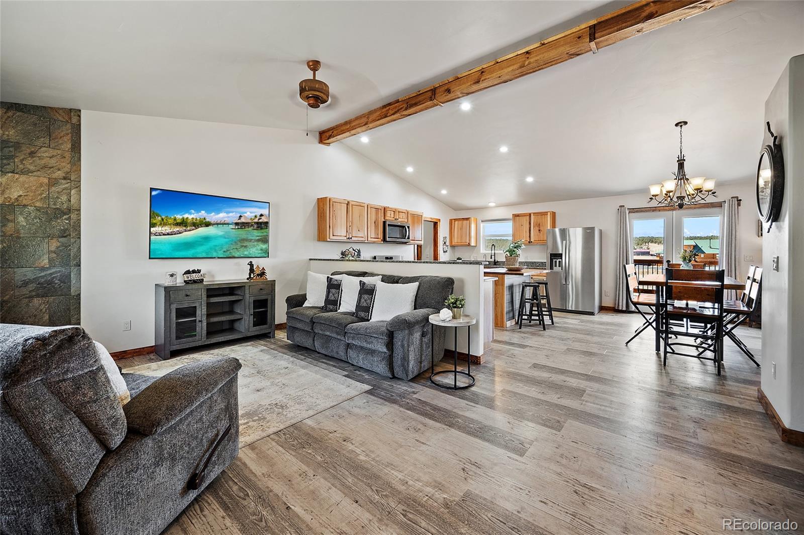 186 Empire Road Florissant, CO 80816 - Photo 9 of 46