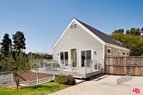$1,549,000 | 2112 Duane Street, Los Angeles, CA 90039