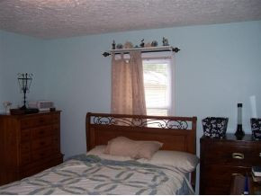 194 Hopper Road Johnson City, TN 37604 - Photo 3 of 11 Master Bedroom 11x11