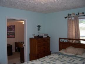 194 Hopper Road Johnson City, TN 37604 - Photo 4 of 11 Master Bedroom 11x11