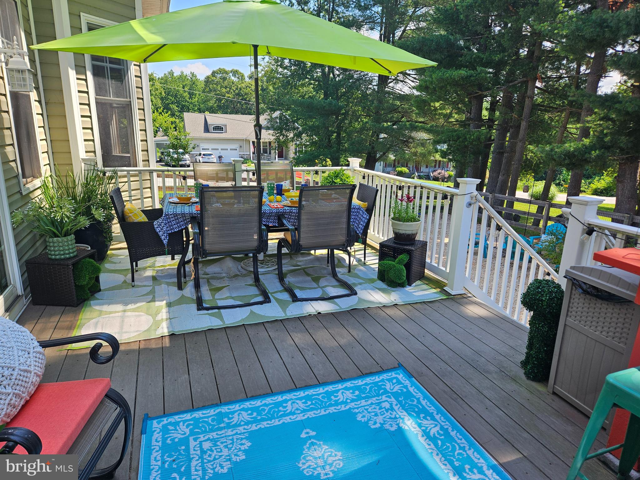 21 Darrel Road North East, MD 21901 - Photo 22 of 35 a view of a chairs and table in the patio