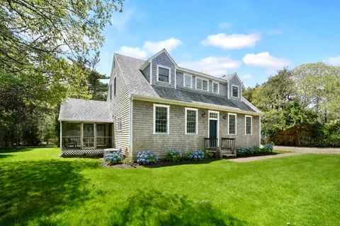 $2,790,000 | 2 Cosmos Way, Edgartown, MA 02539