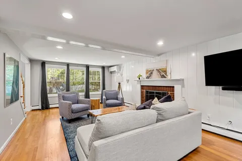$950,000 | 212 Common Lane, Beverly, MA 01915