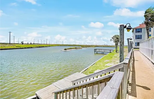 $1,750 | 14721 Whitecap Boulevard, Unit 293, Corpus Christi, TX 78418