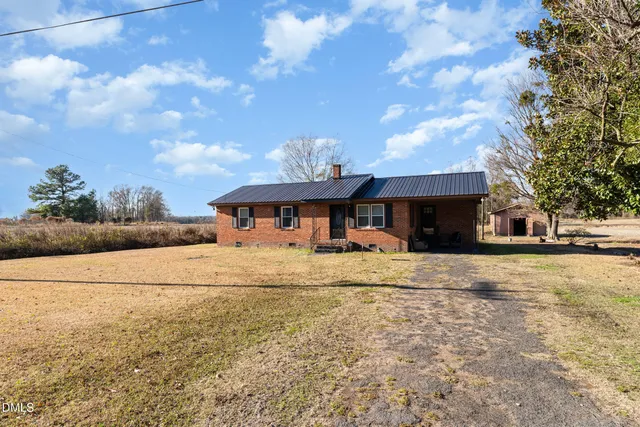 $179,900 | 170 Flowers Road, Mount Olive, NC 28365