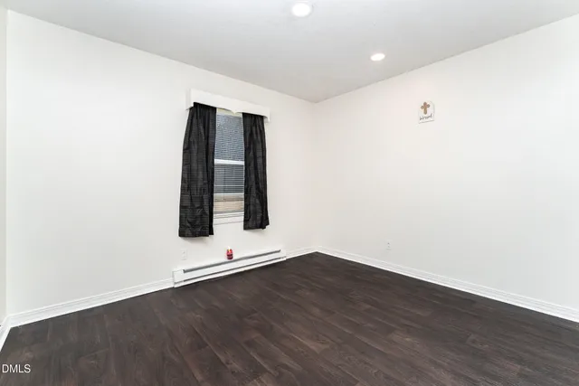 $179,900 | 170 Flowers Road, Mount Olive, NC 28365