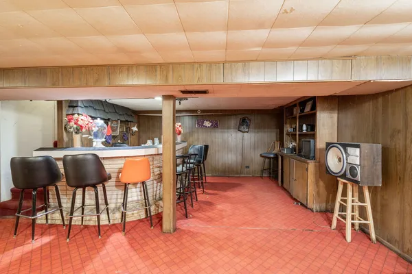 $158,500 | 15634 Avalon Avenue, South Holland, IL 60473