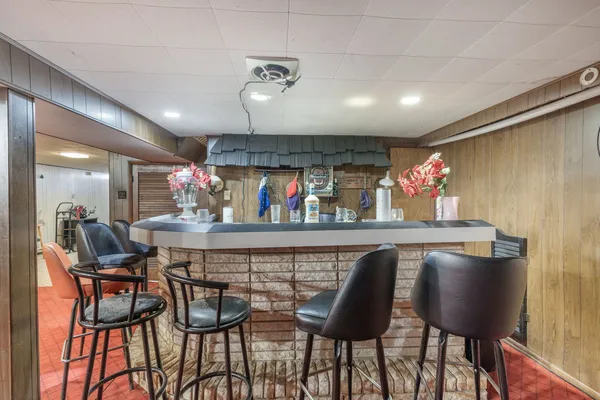 $158,500 | 15634 Avalon Avenue, South Holland, IL 60473