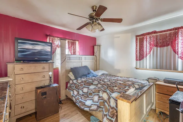 $158,500 | 15634 Avalon Avenue, South Holland, IL 60473
