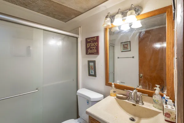 $158,500 | 15634 Avalon Avenue, South Holland, IL 60473