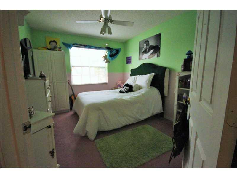 6843 Torch Key Street Lake Worth, FL 33467 - Photo 11 of 20 Bedroom