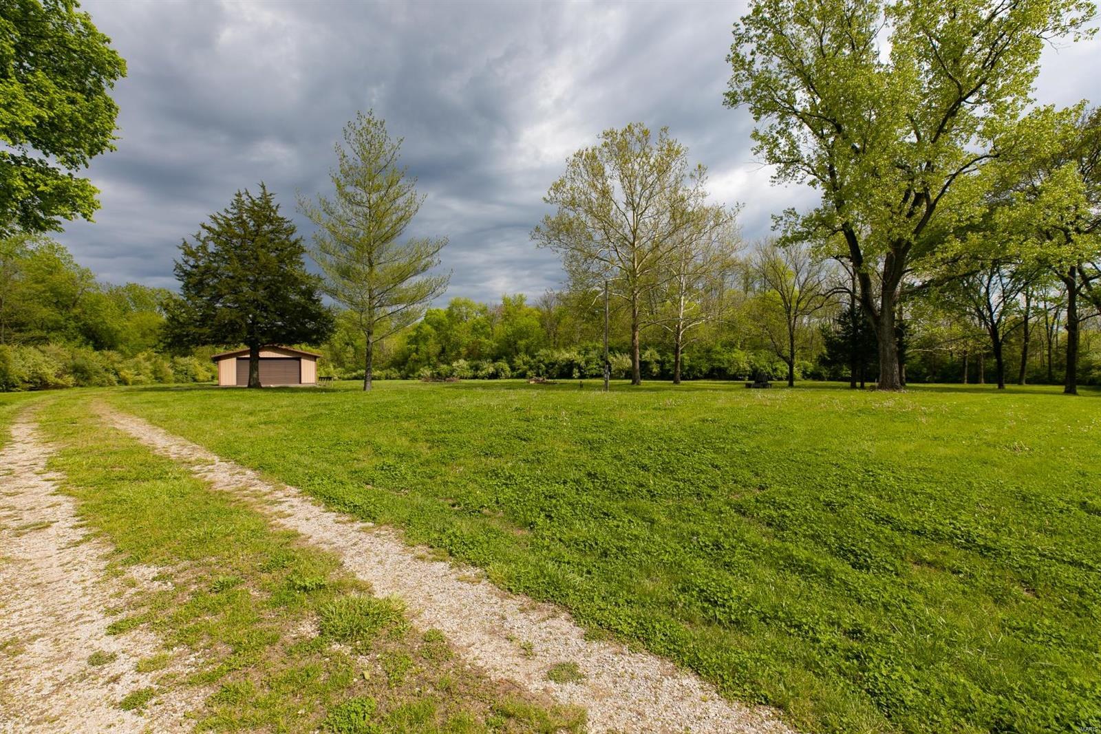 2272 Baldwin Road New Athens, IL 62264 - Photo 16 of 17
