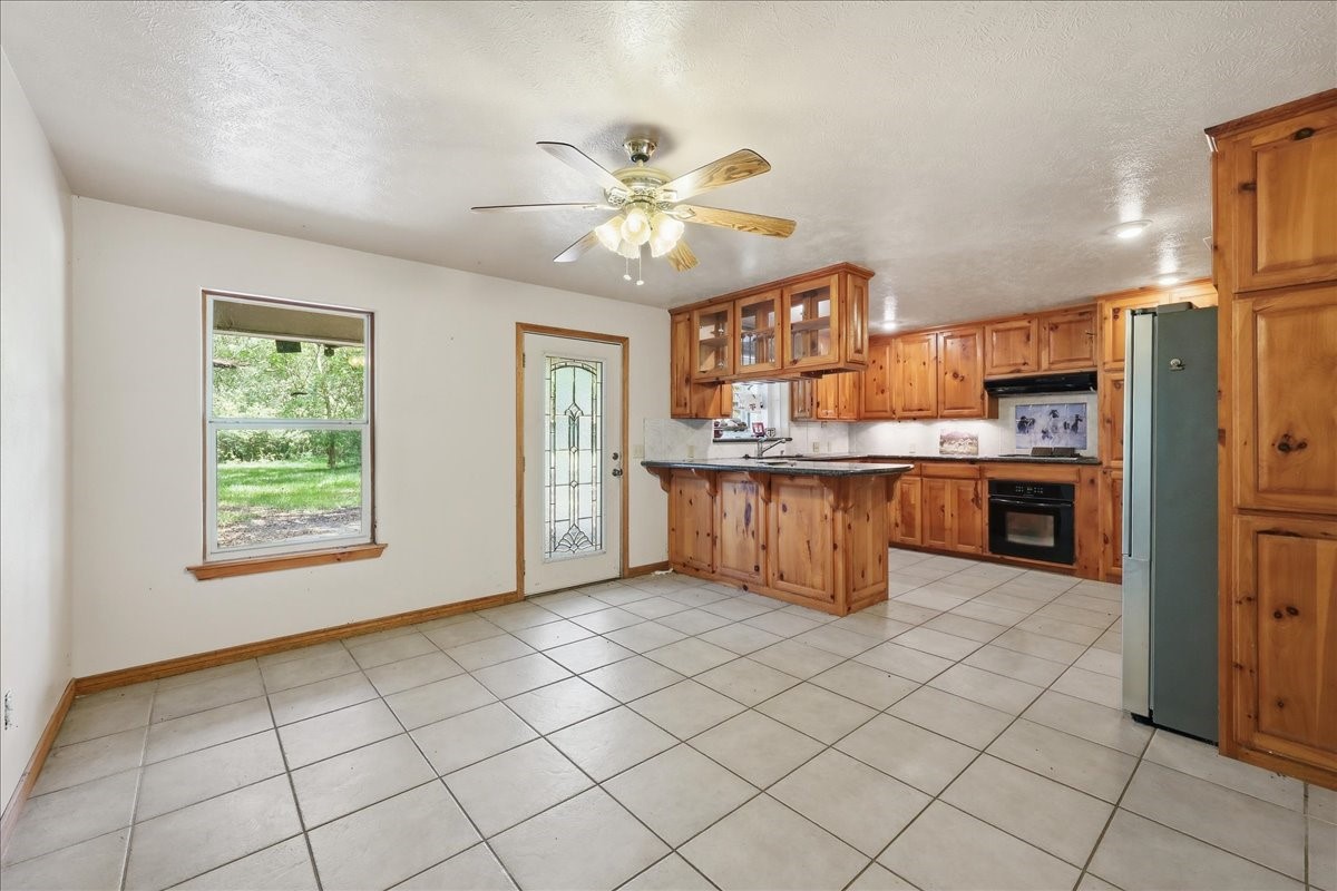 46721 Interstate 10 Winnie, TX 77665 - Photo 19 of 38