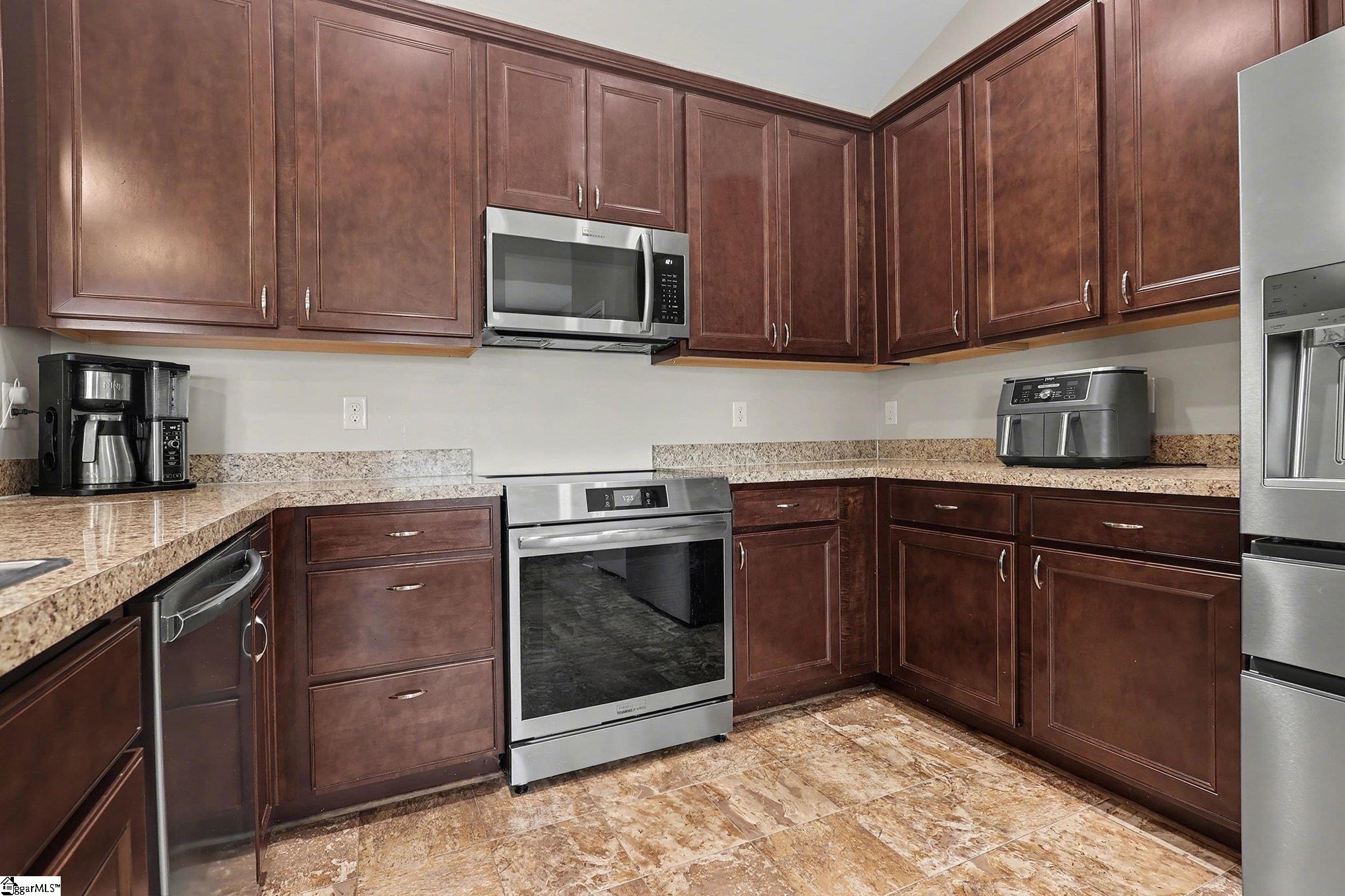 159 Caledonia Drive Easley, SC 29642 - Photo 12 of 27