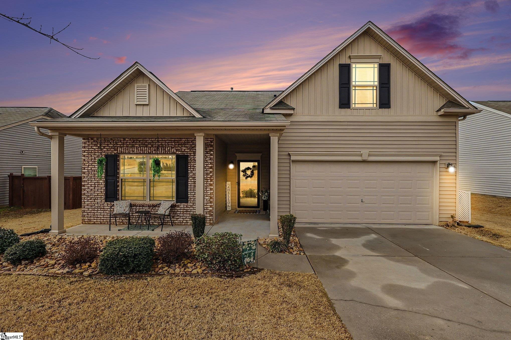 159 Caledonia Drive Easley, SC 29642 - Photo 2 of 27