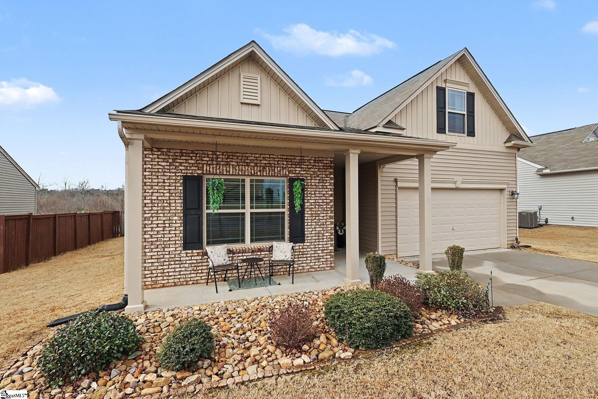 159 Caledonia Drive Easley, SC 29642 - Photo 3 of 27